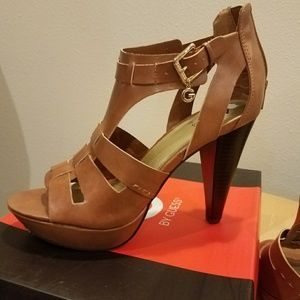 guess brown heels